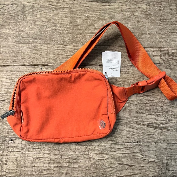 lululemon everytwhere belt bag Everywhere Belt Bag 1L